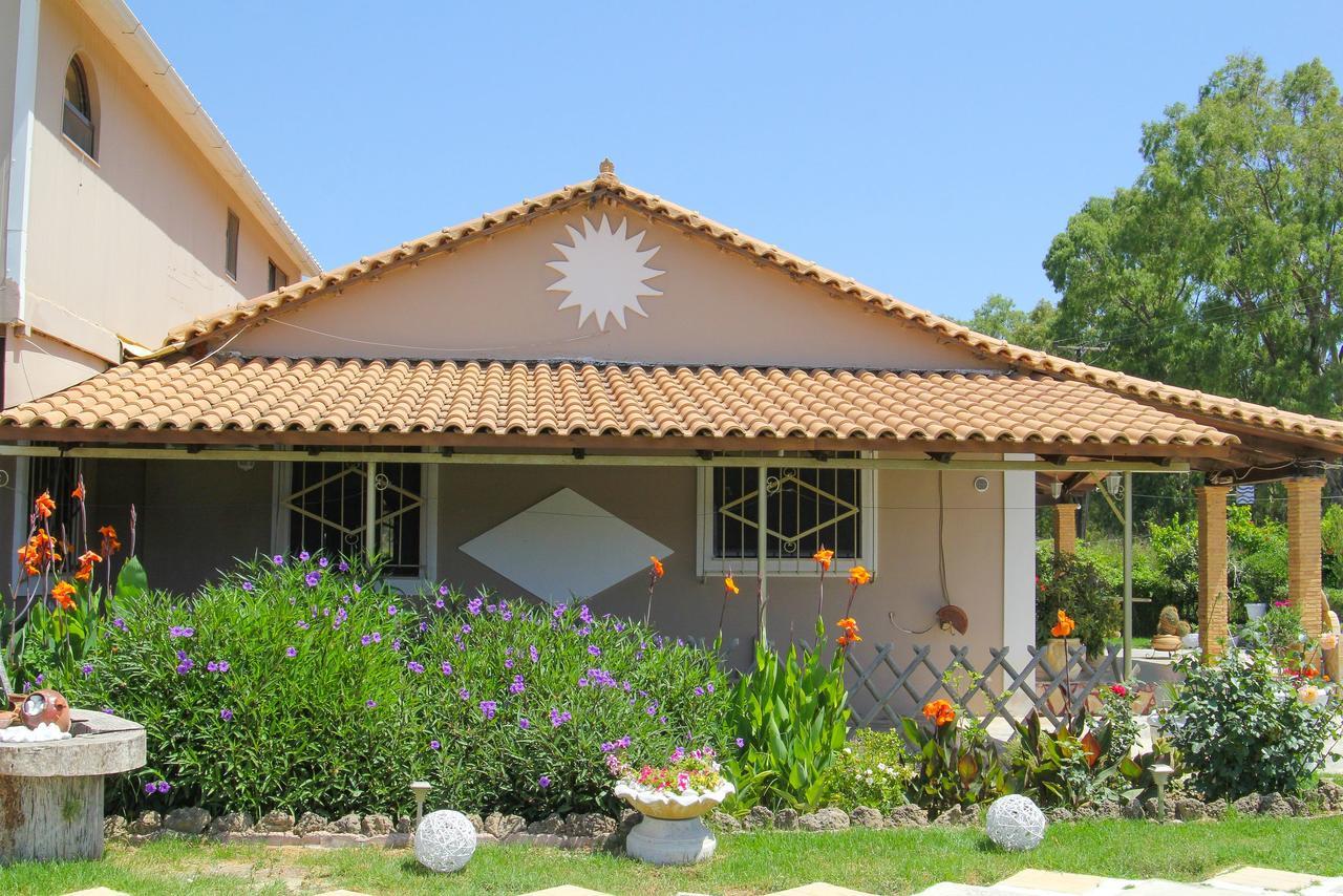 Kouros resort Kalamákion Exterior foto